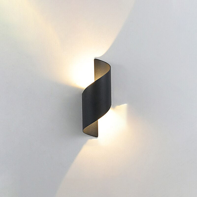 Modern Curl Twisted LED Wall Light