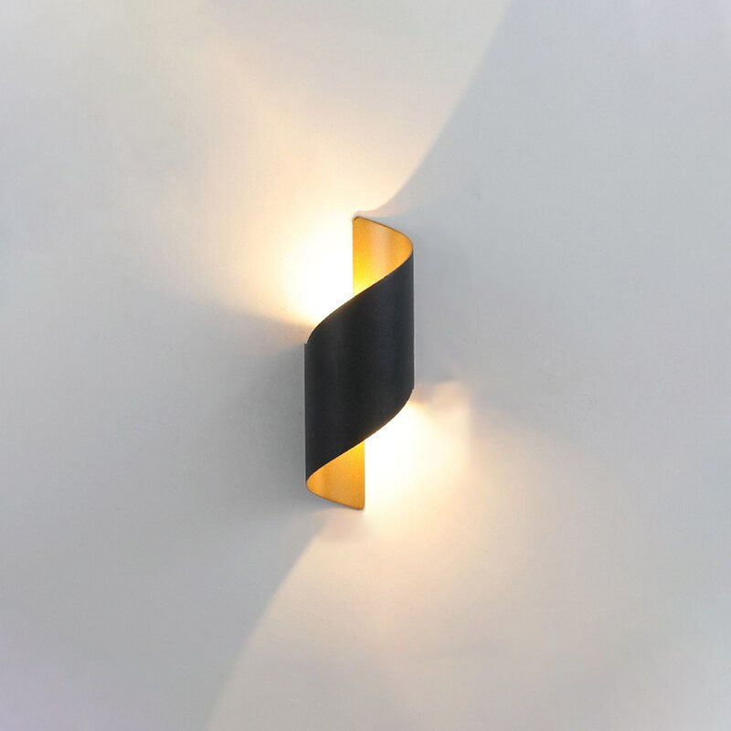 Modern Curl Twisted LED Wall Light