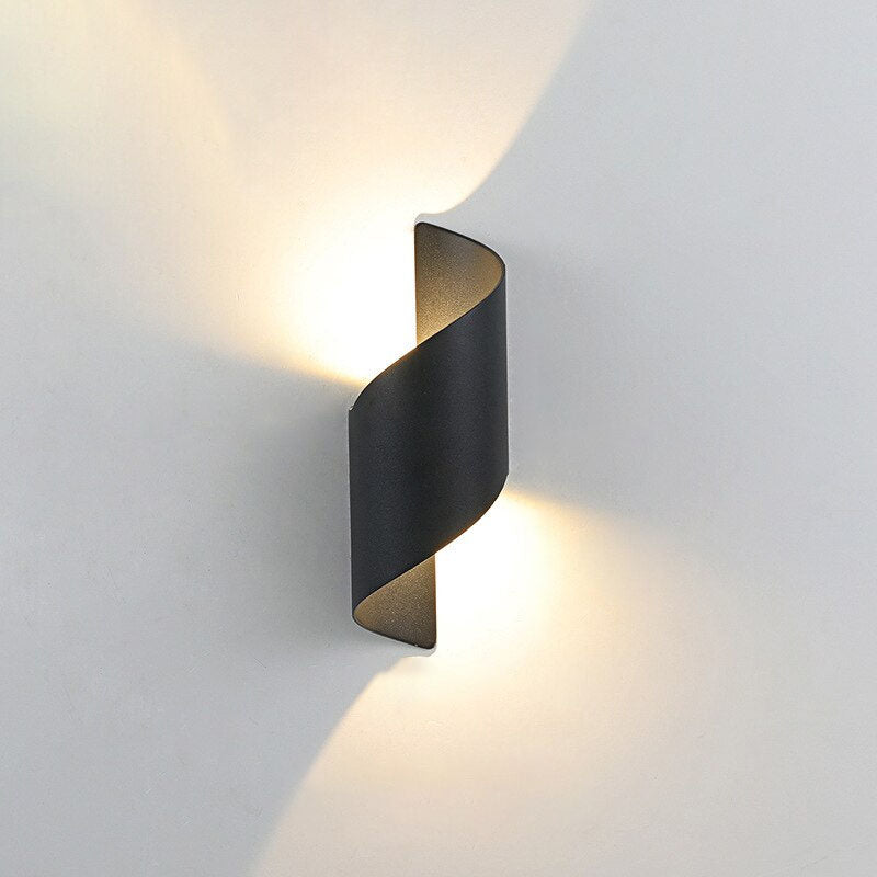 Modern Curl Twisted LED Wall Light